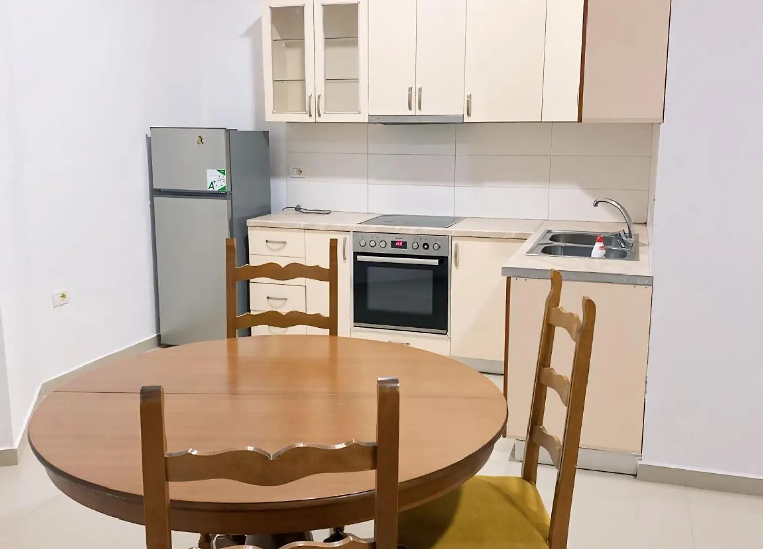 Mam Apartment Τίρανα